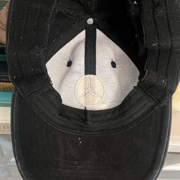 Distressed Mercedes-Benz Black fitted Cap with embroidered iconic logo. L/XL - Picture 4 of 4
